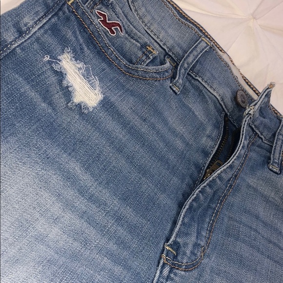 HOLLISTER DISTRESSED JEAN SHORTS! - Picture 8 of 8